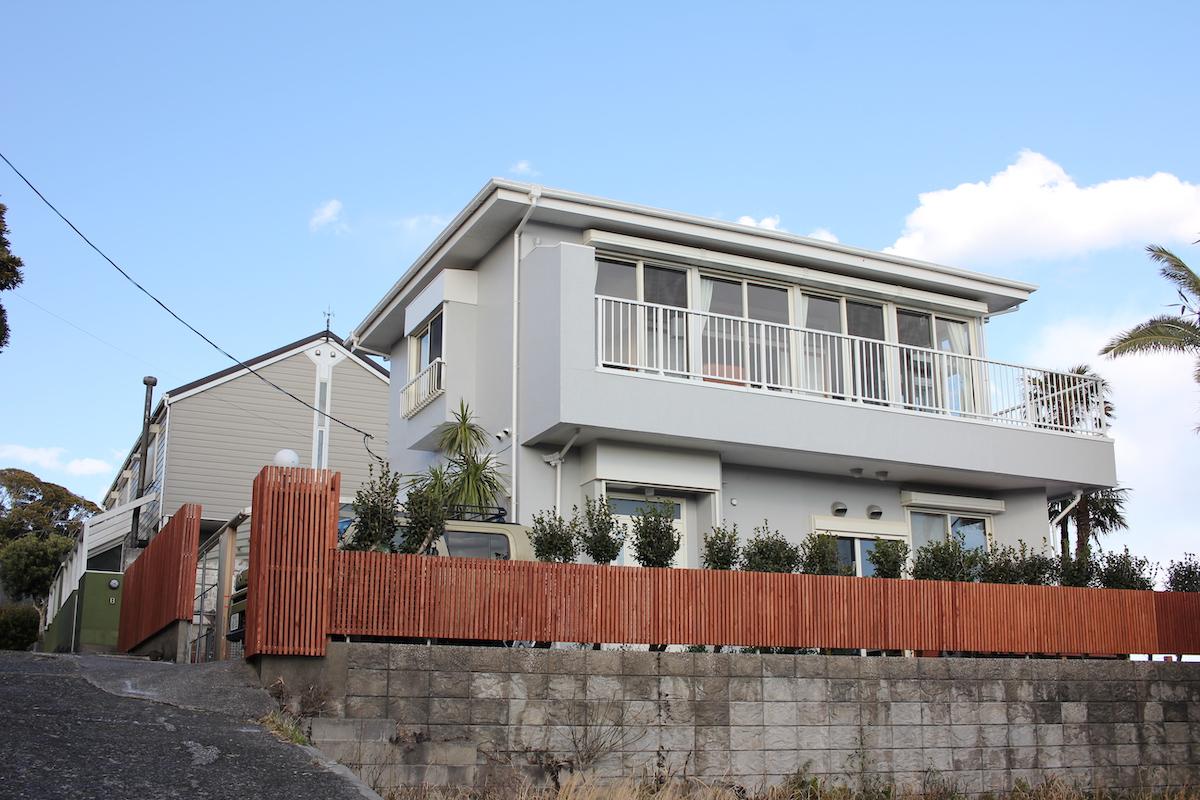 千葉県南房総市峰の売買物件/建物全景。現在は貸別荘として運営中です