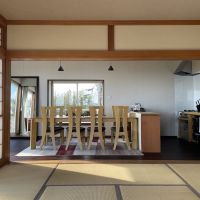 千葉県南房総市峰の売買物件/２階和室からダイニング方向を見る