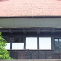 千葉県いすみ市楽町の賃貸物件/建物西側。屋根・軒下・外壁のコントラストが心地良し