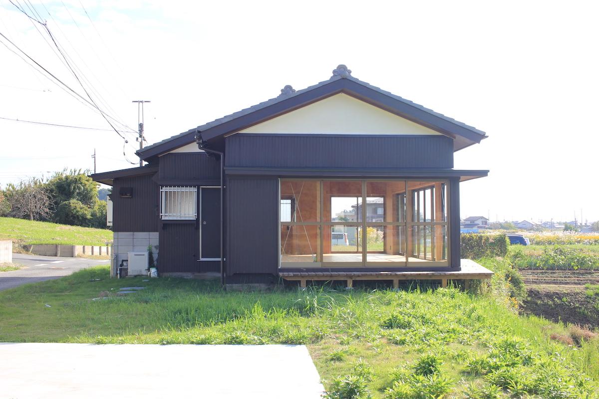 千葉県大網白里市大竹の売買物件/物件西側。駐車スペースはこちら側です