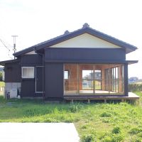 千葉県大網白里市大竹の売買物件/物件西側。駐車スペースはこちら側です