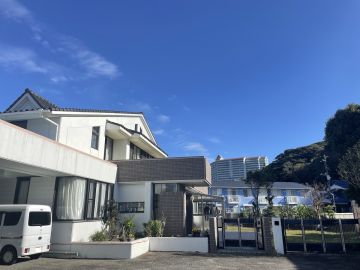 千葉県勝浦市浜勝浦の売買物件/《価格改定》朝市と海を庭にする