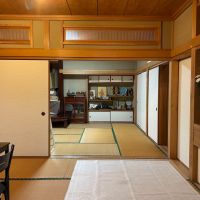 千葉県勝浦市浜勝浦の売買物件/１階の和室スペースは合わせると12畳あります