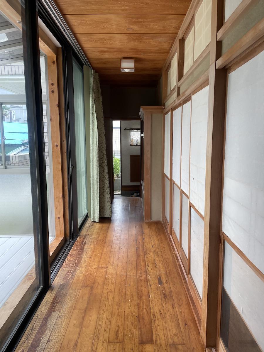 千葉県勝浦市浜勝浦の売買物件/１階南側の広縁の様子