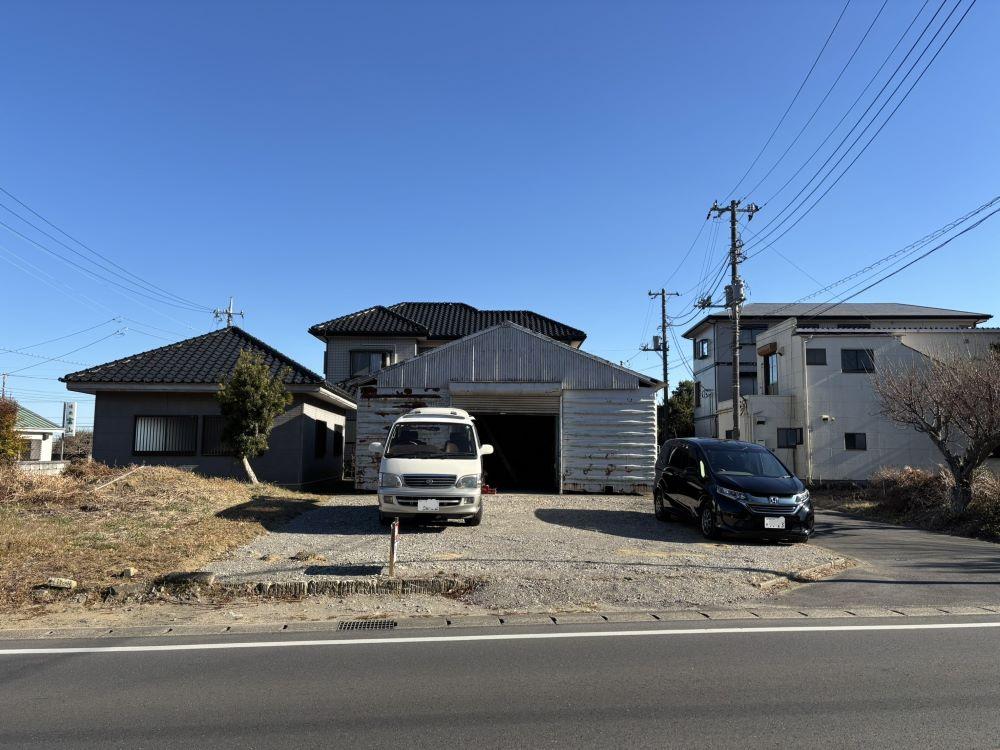 千葉県山武市姫島の賃貸物件/車は2台置いてもこのスペース