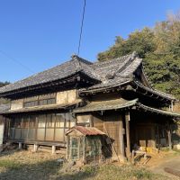 千葉県市原市山倉の売買物件/接道方向（南西側）から見た母屋の様子