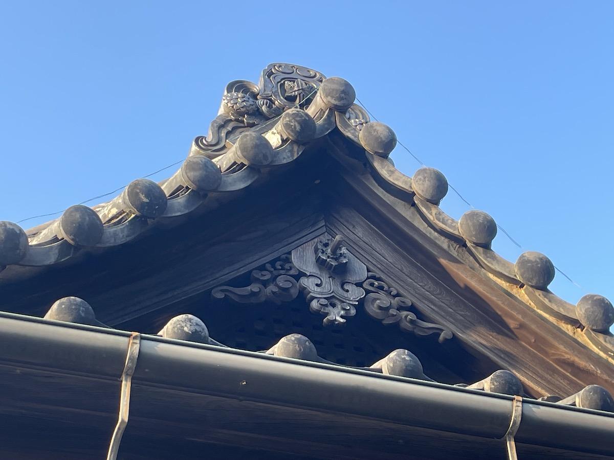 千葉県市原市山倉の売買物件/見事な屋根周りの装飾。探してみるのも楽しいかも!?