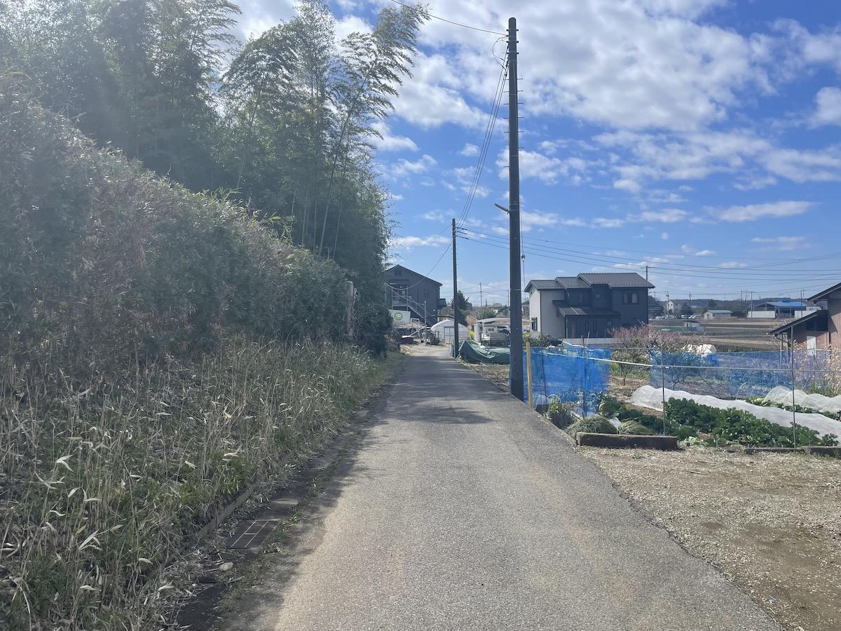 千葉県市原市山倉の売買物件/前面道路の様子（南方向）