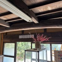 大網白里市北今泉の売買物件/母屋入口にかかる太い梁