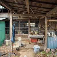 大網白里市北今泉の売買物件/母屋の勝手口から炊事場へ