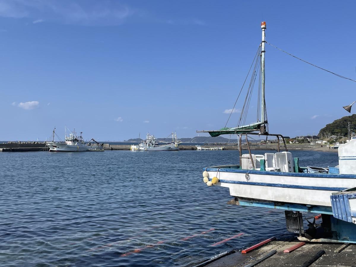千葉県富津市竹岡の売買物件/車でほんのちょっと走らせると、海のある風景に
