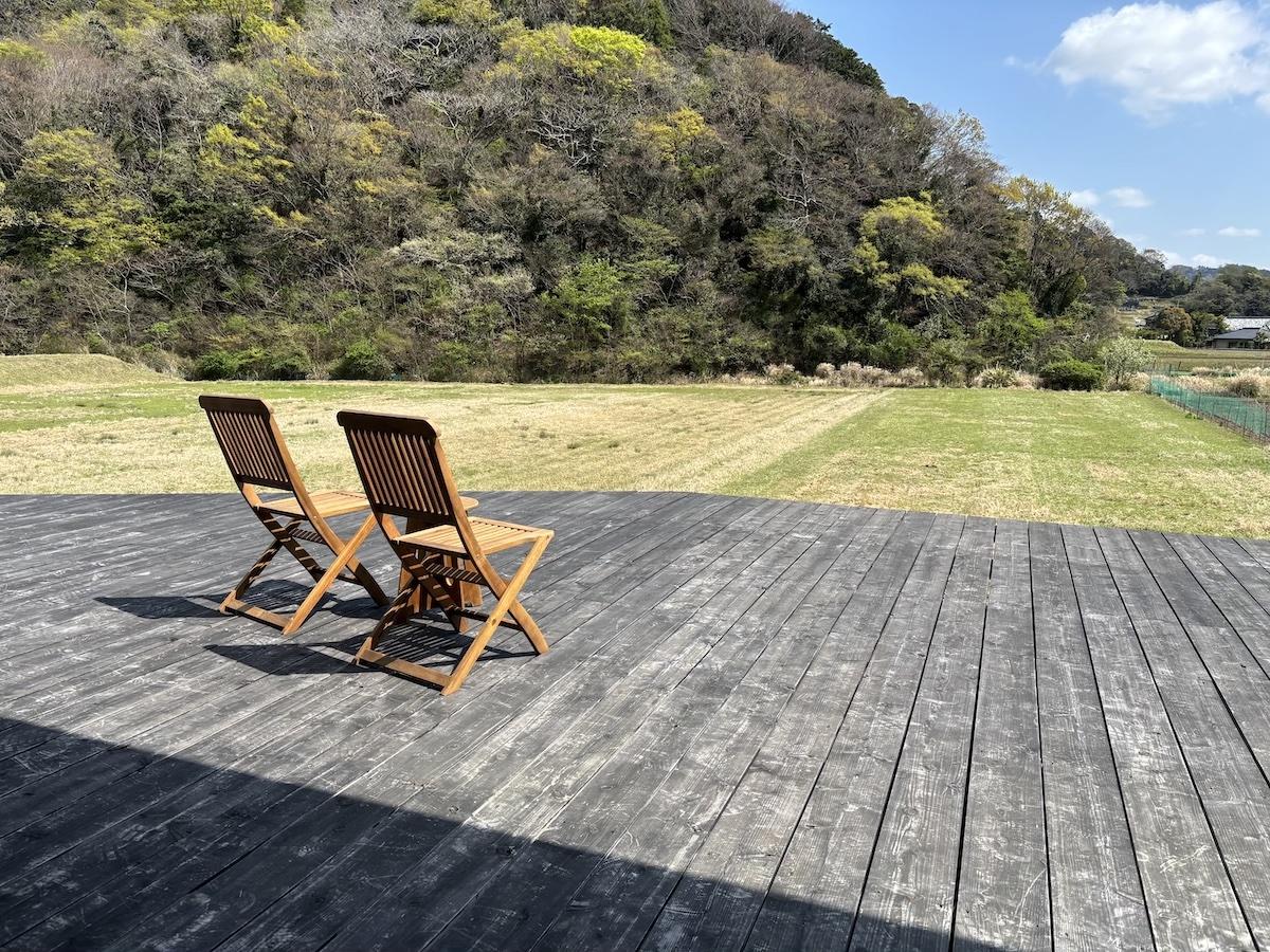 千葉県富津市竹岡の売買物件/テラスで過ごす時間は、きっと贅沢そのものでしょう