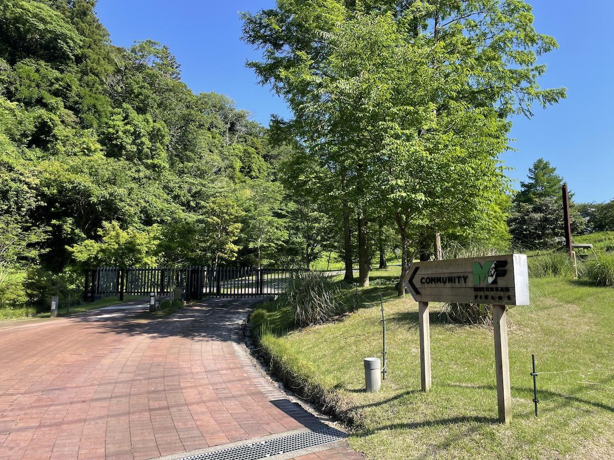 千葉県市原市山口の売買物件/このエリアの居住者専用のゲート。管理人さんも居りセキュリティは万全