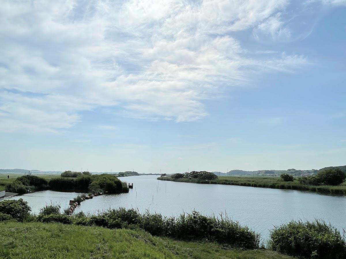 千葉県我孫子市白山の賃貸物件/手賀沼の東の橋を眺める。西側とはまた違う表情