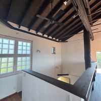 千葉県富津市竹岡の売買物件/玄関ホールから2階に上がったところ