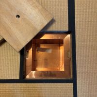 大網白里市細草の売買物件/和室の畳には茶道で湯を沸かすための炉壇が設けられています