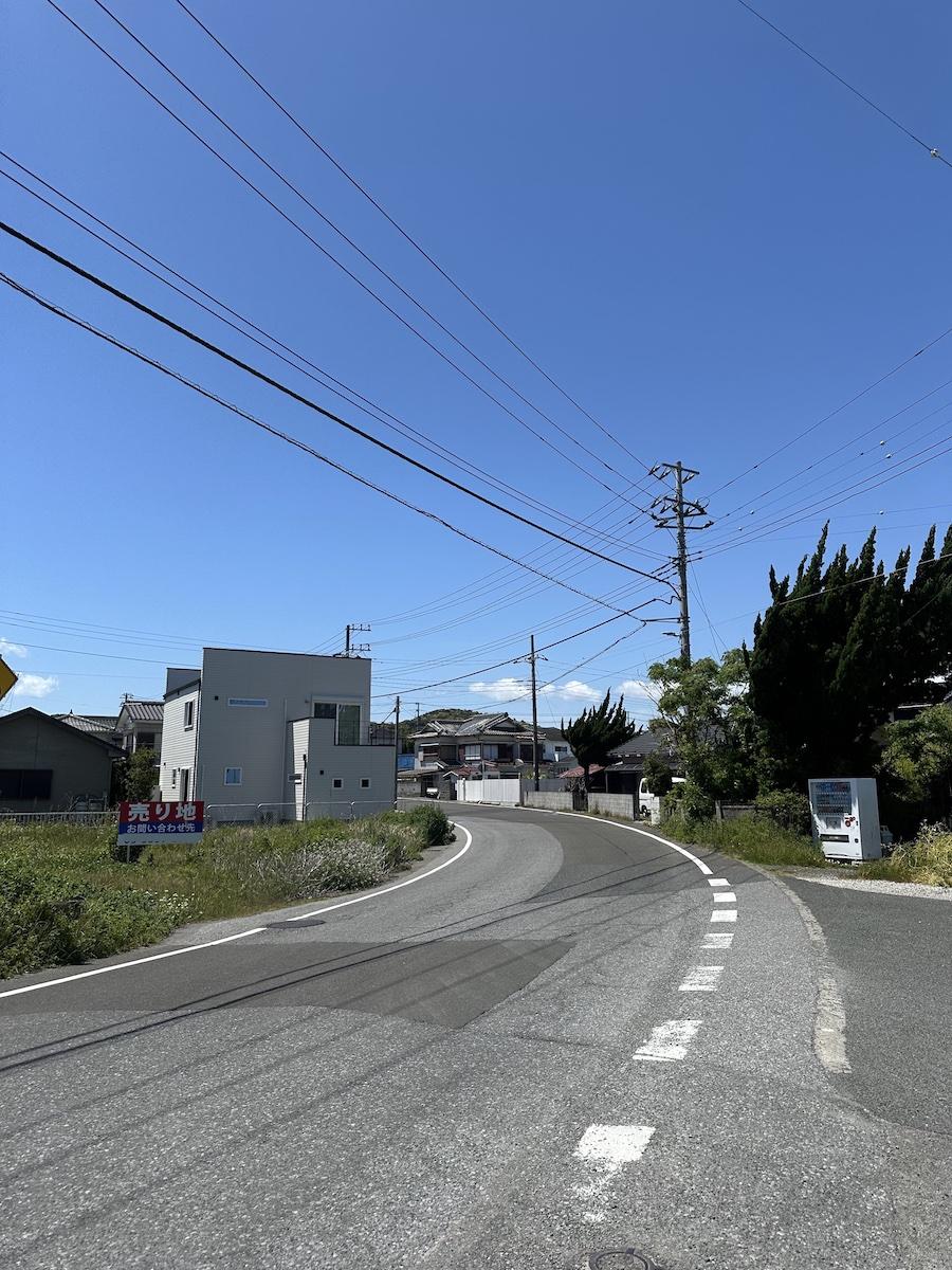 千葉県南房総市千倉町北朝夷の売買物件/物件前面道路を北側に眺める