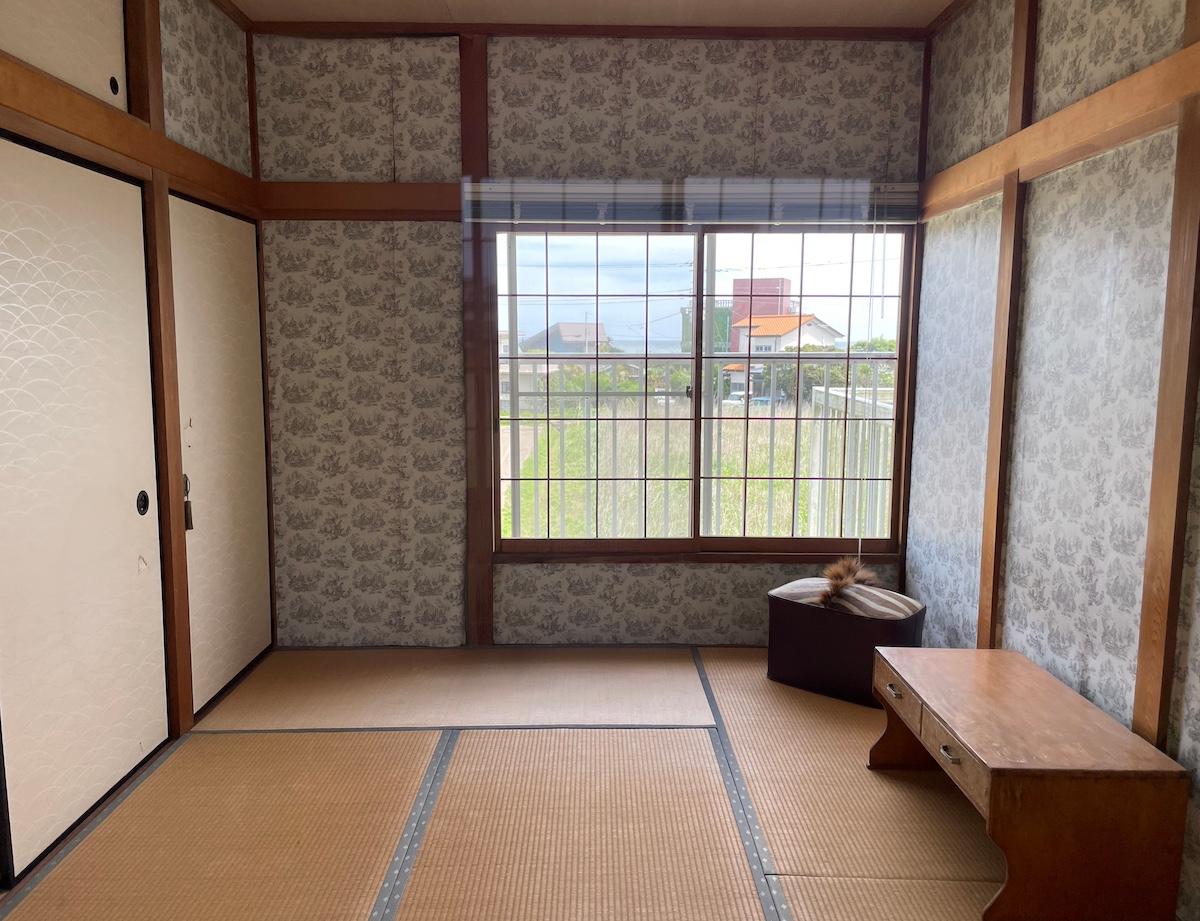 いすみ市岬町和泉の売買物件/２階へ上がるとまずは和室