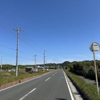 千葉県館山市佐野の売買物件/前面道路を南東側に眺める