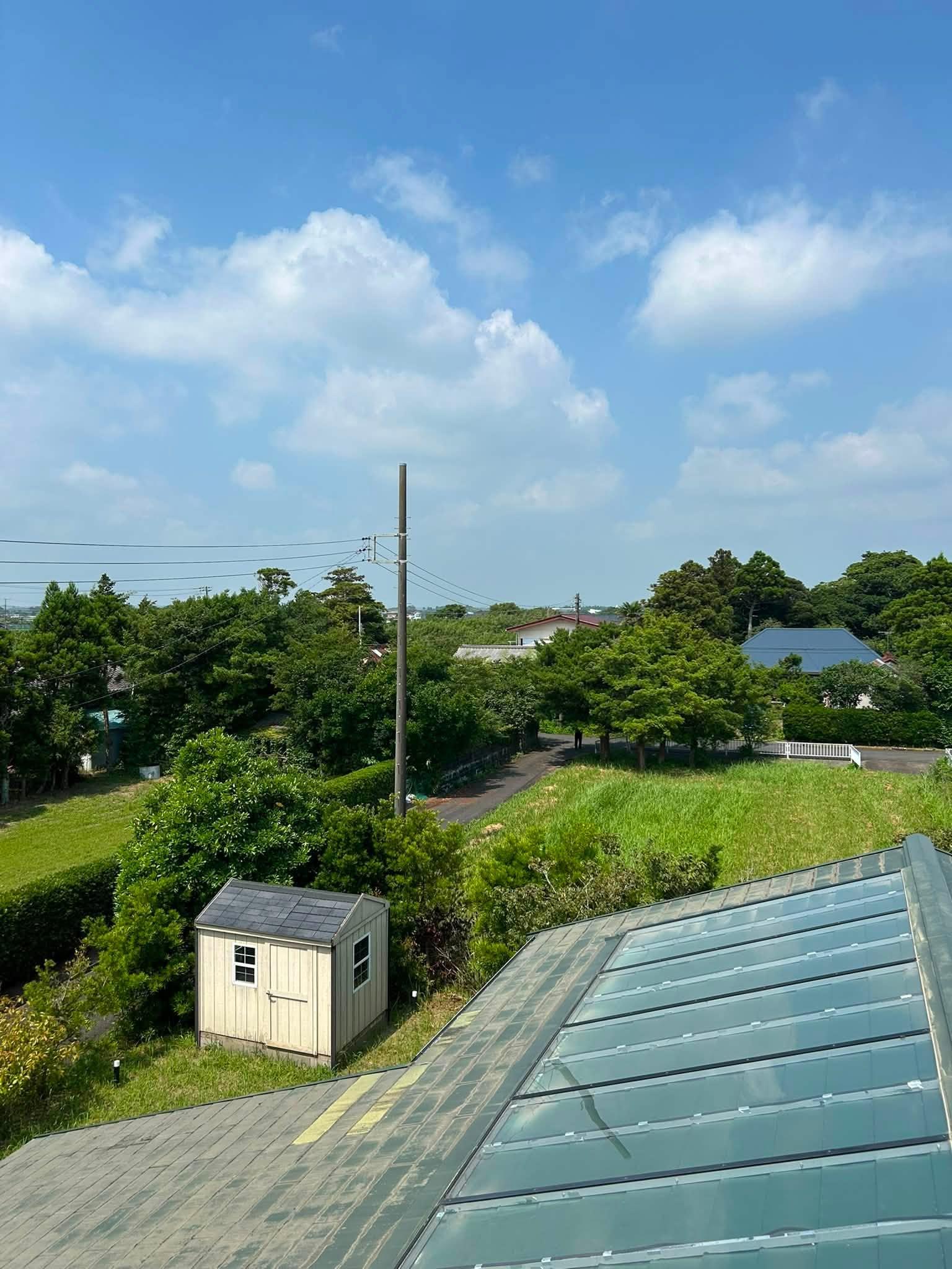 千葉県長生郡白子町八斗の売買物件/屋根にあるガラス部分がパッシブソーラーのパネル