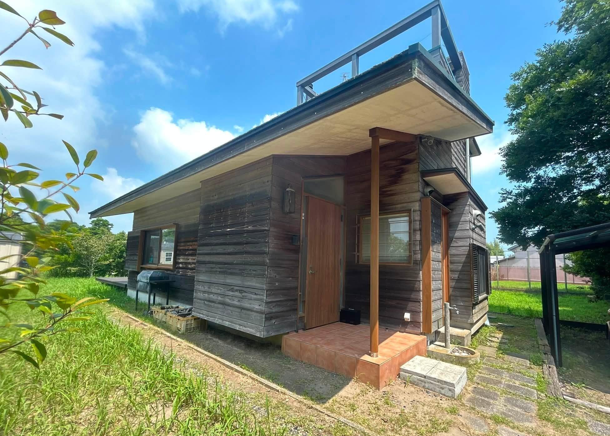 千葉県長生郡白子町八斗の売買物件/建物を玄関側から。