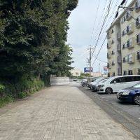 千葉県我孫子市緑の売買物件/前面道路を東側に眺める