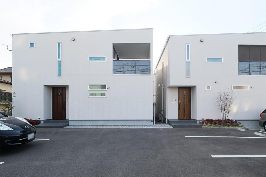 福岡市南区筑紫丘の賃貸物件/外観です。玄関出てすぐ駐車場。