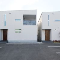 福岡市南区筑紫丘の賃貸物件/外観です。玄関出てすぐ駐車場。
