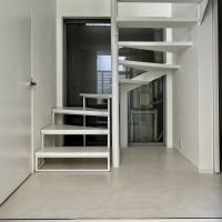 福岡市博多区古門戸の賃貸物件/玄関開けると階段がお出迎え。