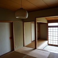 糸島市志摩井田原の売買物件/広い玄関。庄屋ならではの作りですね。