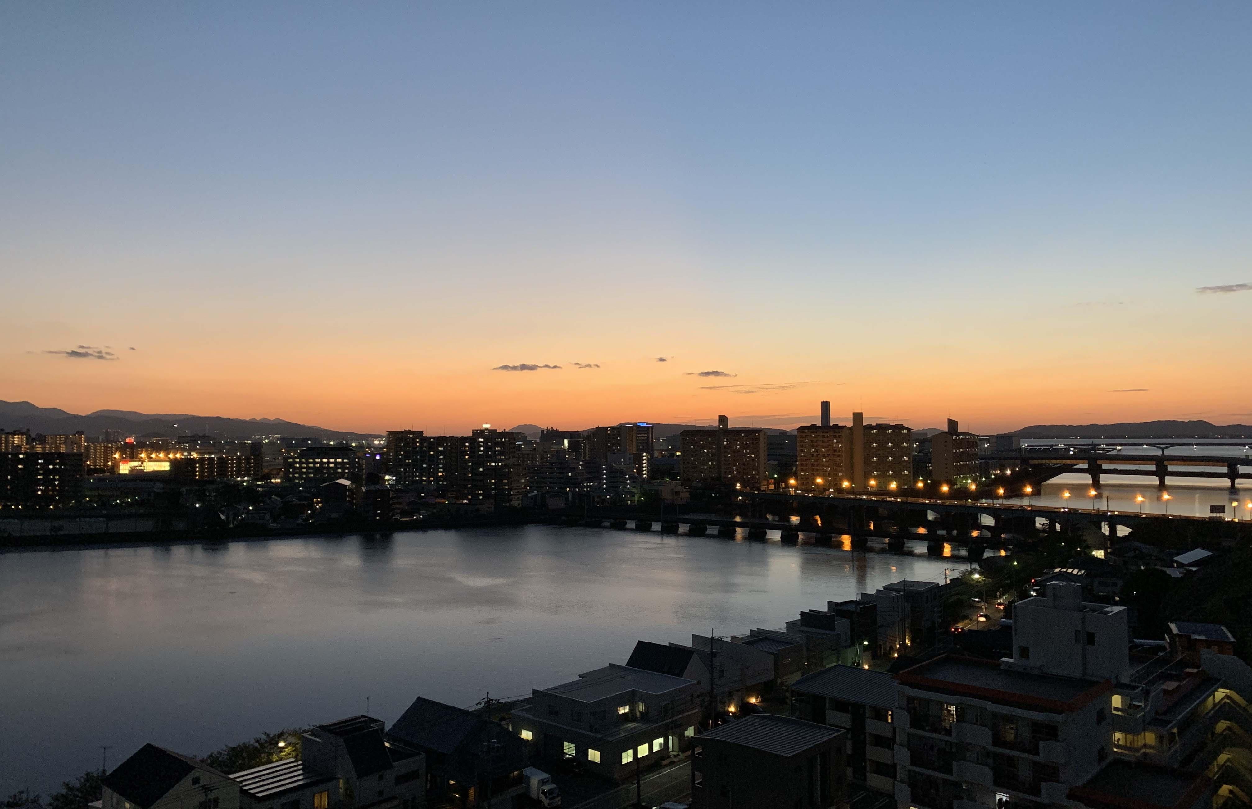 福岡市東区名島の売買物件/ロマンチックな夜景もどうぞ。