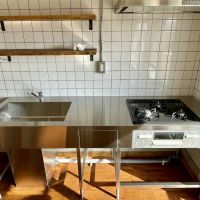 福岡市城南区金山団地の賃貸物件/スタイリッシュなステンレスキッチン。