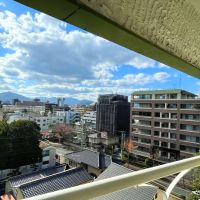 福岡市中央区大濠の賃貸物件/グリーンの軒先が可愛い。