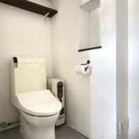 福岡市城南区長尾の売買物件/扉がなく開放的なトイレ。
