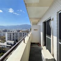 福岡市城南区長尾の売買物件/東側バルコニー。こちらも眺望良し。