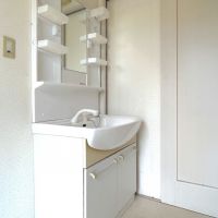 福岡市中央区小笹の賃貸物件/独立洗面台。収納もあります。