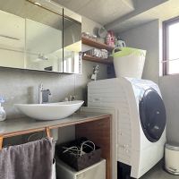 福岡市西区今宿駅前の売買物件/独立洗面台。洗濯機はドラム式も設置可能な広さ。