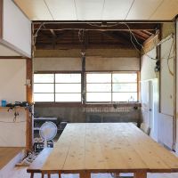 うきは市浮羽町流川の売買物件/リビングです。土間へダイレクトに繋がっていく感じが個性的で面白い。