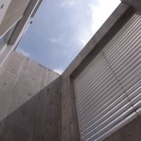 福岡市中央区今川の賃貸物件/ライトコートから上を見ると空が。