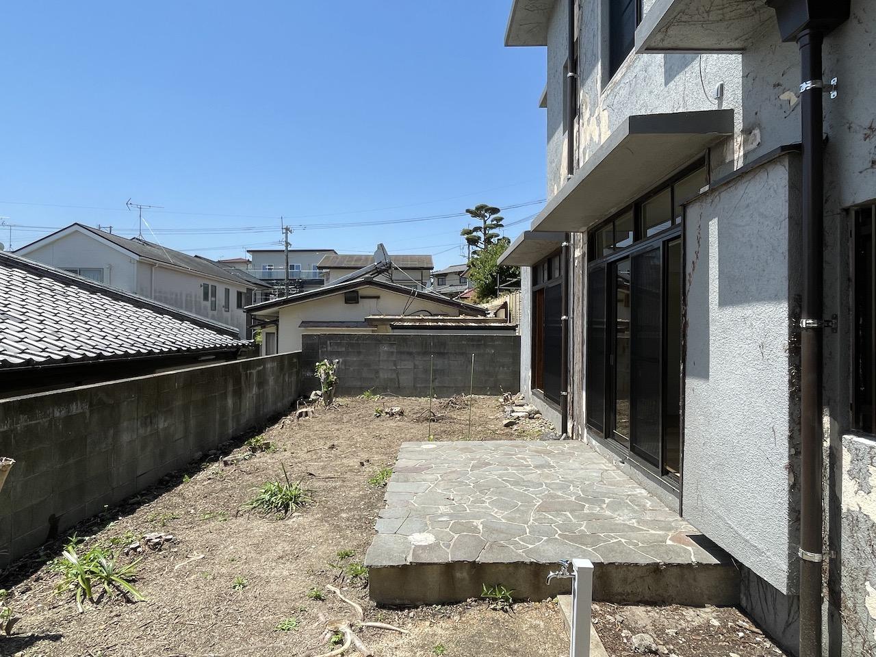 福岡市南区南大橋の賃貸物件/開放的で広いお庭。さて何をしようかな。