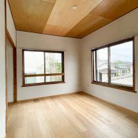 福岡市南区南大橋の賃貸物件/2階洋室2。2面採光で明るく風の抜けが良い。