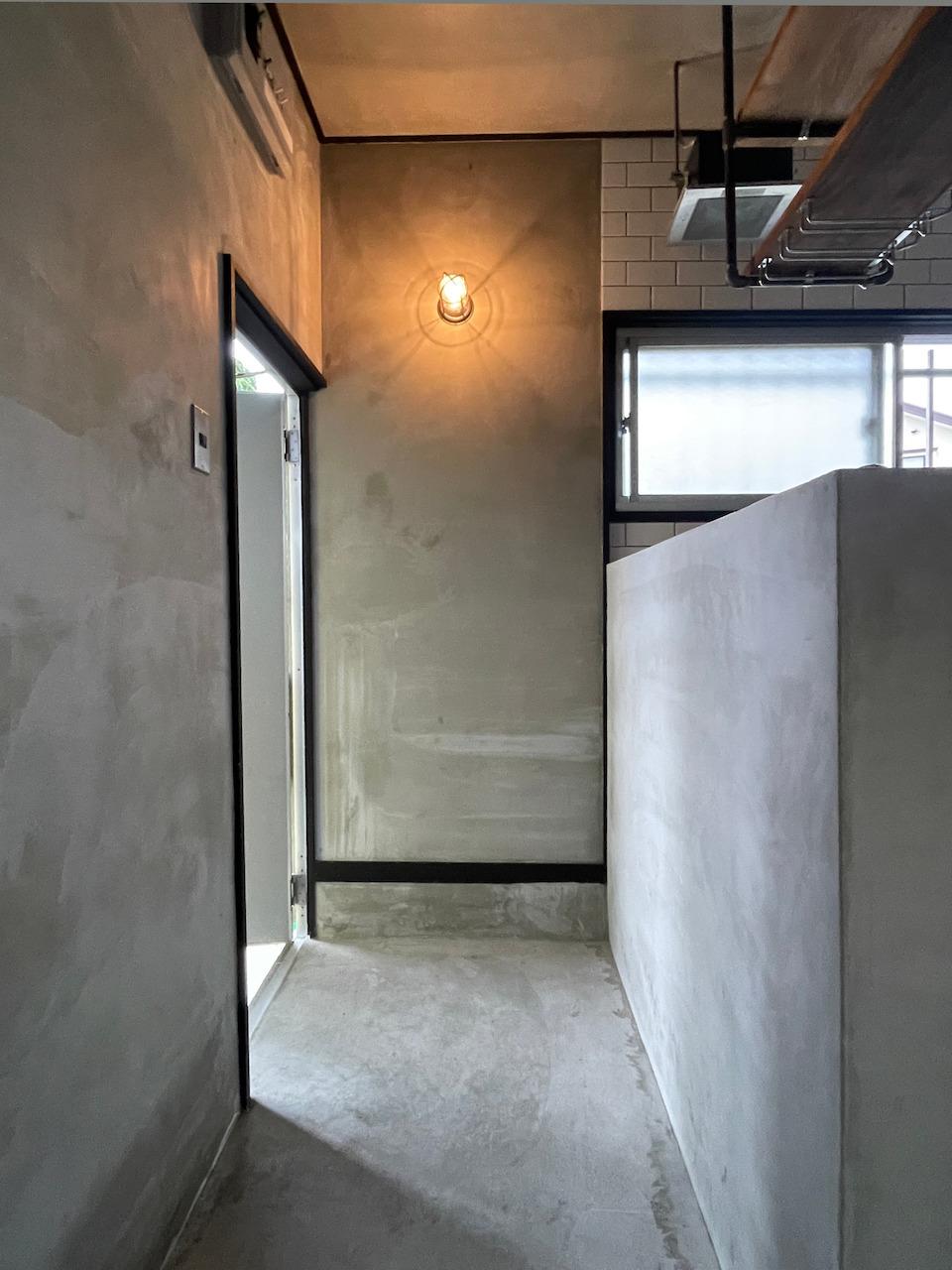 福岡市中央区警固の賃貸物件/玄関もクール。