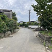 久留米市大橋町の売買物件/目の前の道路。農家のお家が多いです。