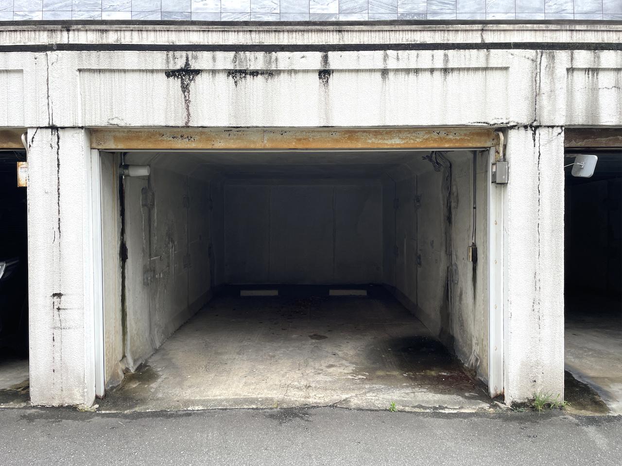福岡市中央区谷の賃貸物件/駐車場1台無料です。（サイズ要確認）