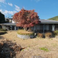 長崎県長崎市西山本町の売買物件/除草後の姿。広々とした庭にテンションがあがる。