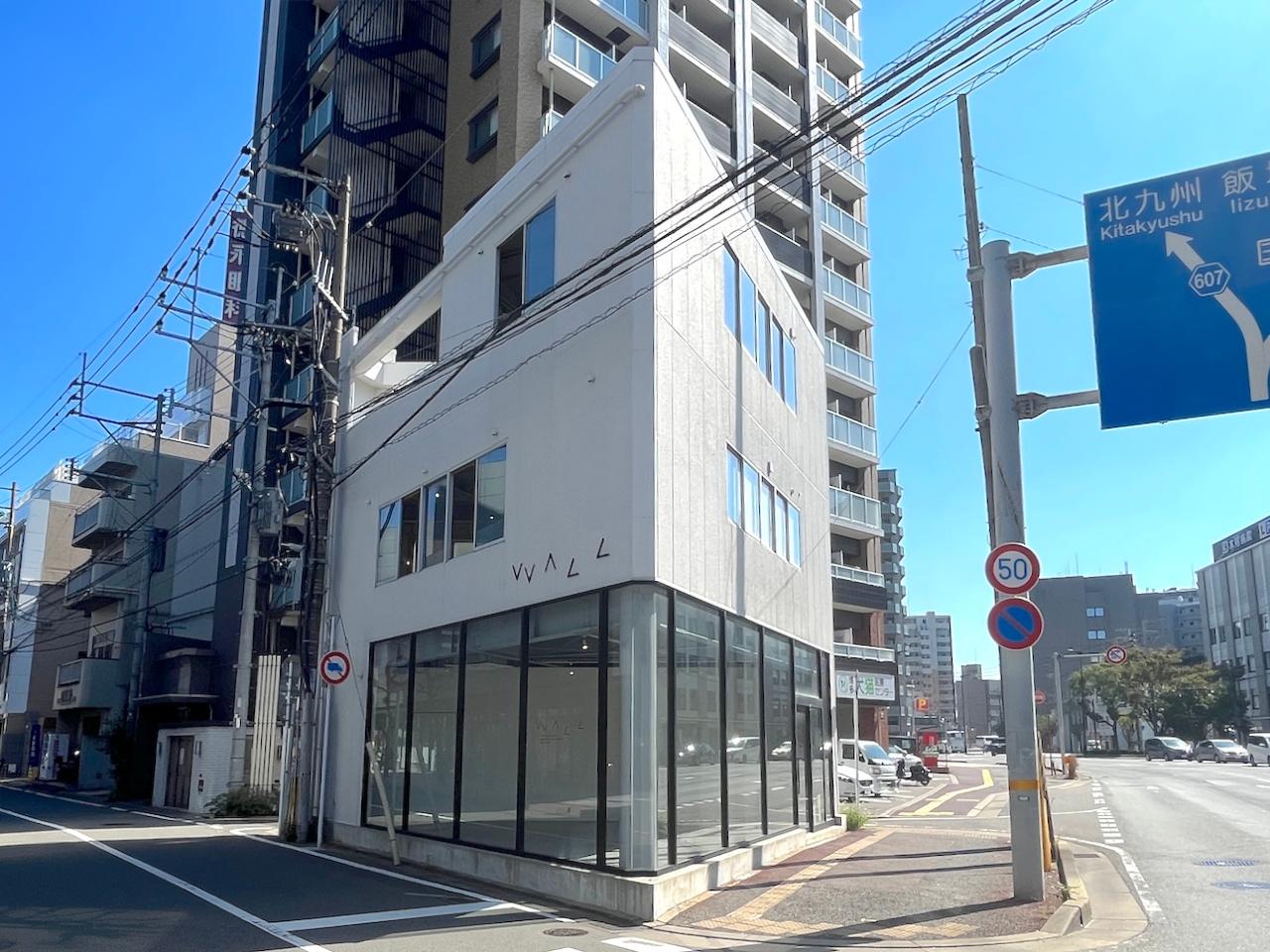 福岡市博多区千代の賃貸物件/県道沿いの三角地帯に三角のビルがありました
