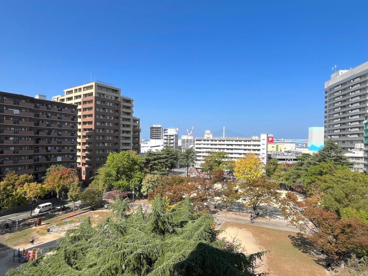 福岡市中央区舞鶴の賃貸物件/奥には荒戸大橋