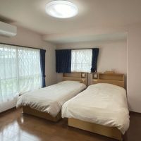 糸島市飯原の売買物件/洋室2。こちらも綺麗にリノベ済み。