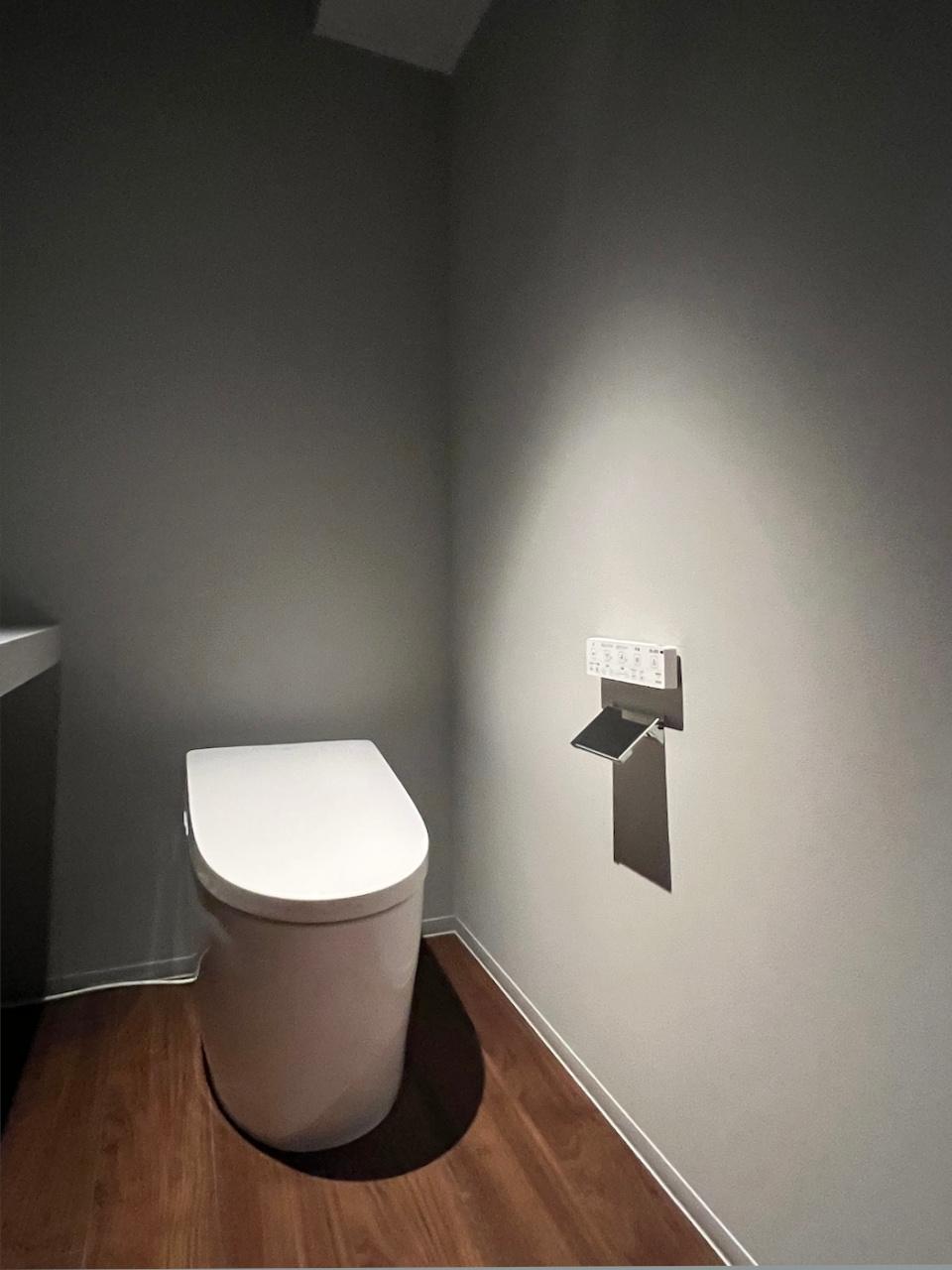 福岡市中央区薬院の賃貸物件/トイレは各階に1室ずつ