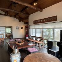 福岡県北九州市小倉北区妙見町の売買物件/落ち着いた雰囲気の室内に外から優しい光が差し込みます